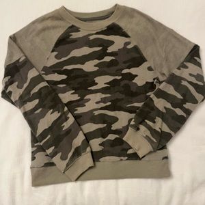 Womens Camo lightweight sweatshirt - womens XS